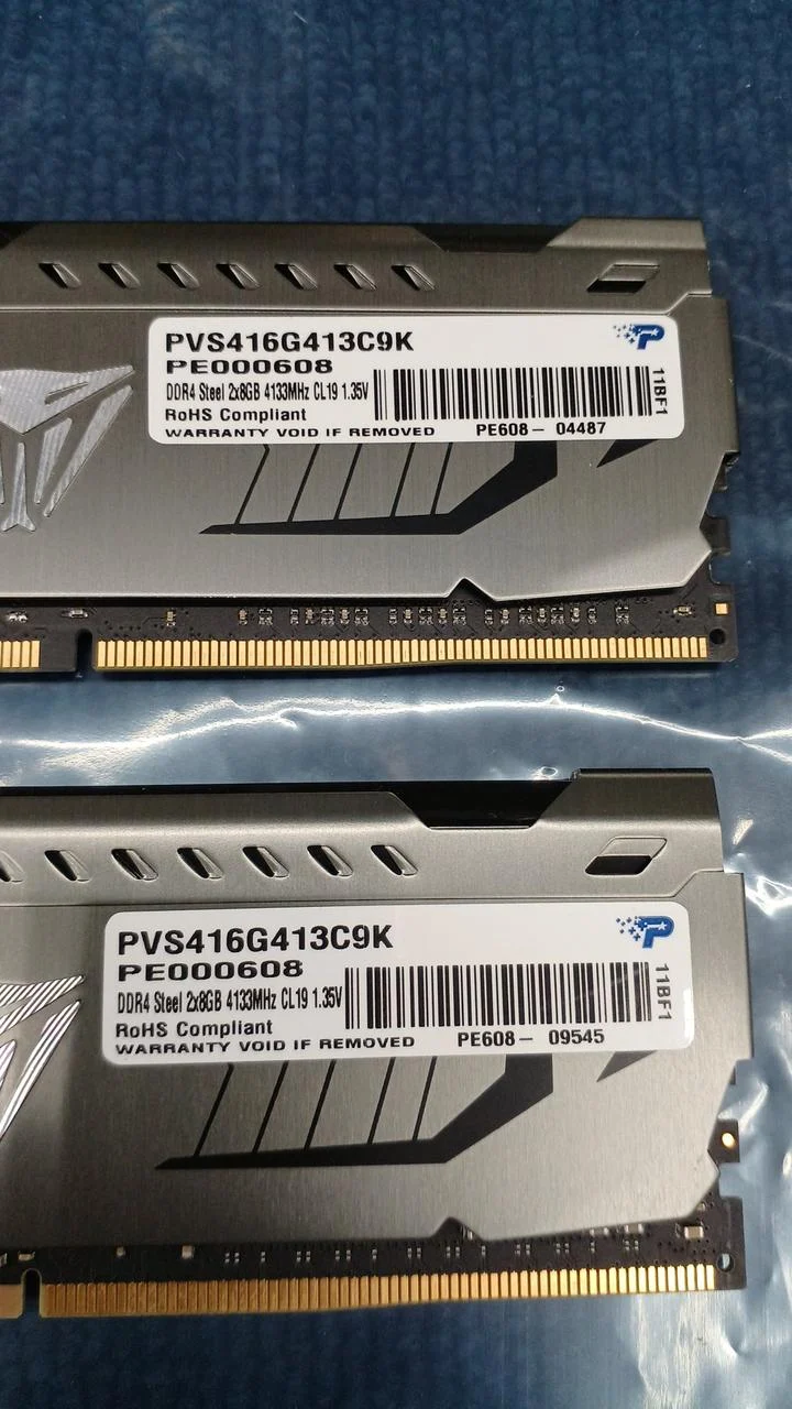 PATRIOT DDR4 Desktop-Speicher PVS416G413C9K
