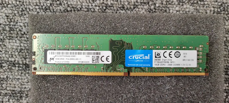 CRUCIAL DDR4-Speicher CT16G4DFD8266