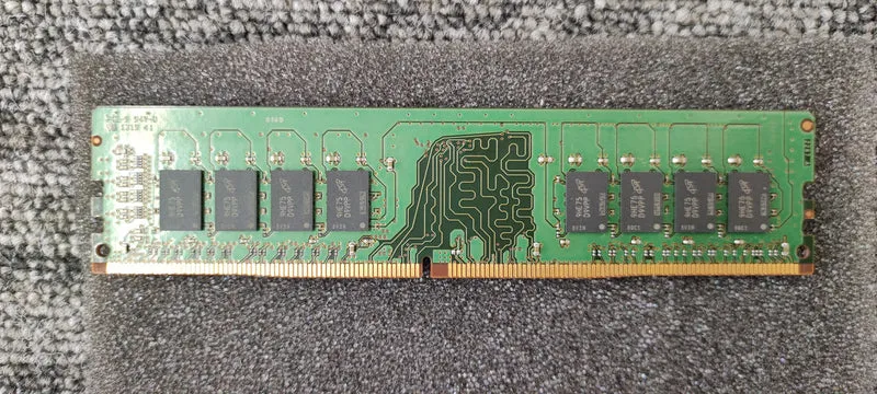 CRUCIAL DDR4-Speicher CT16G4DFD8266