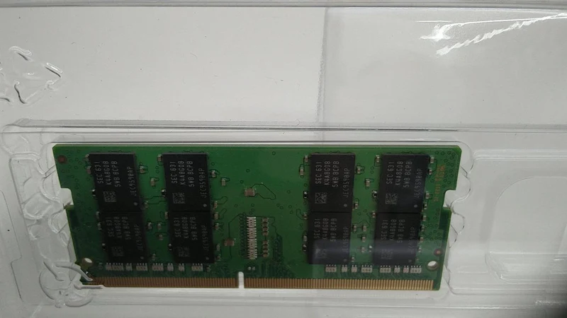 SAMSUNG DDR4-17000 PC4-2133 16GB M471A2K43BB1-CPB