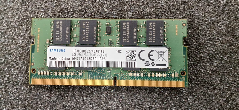 SAMSUNG DDR4-Speicher M471A1G43DB0-CPB