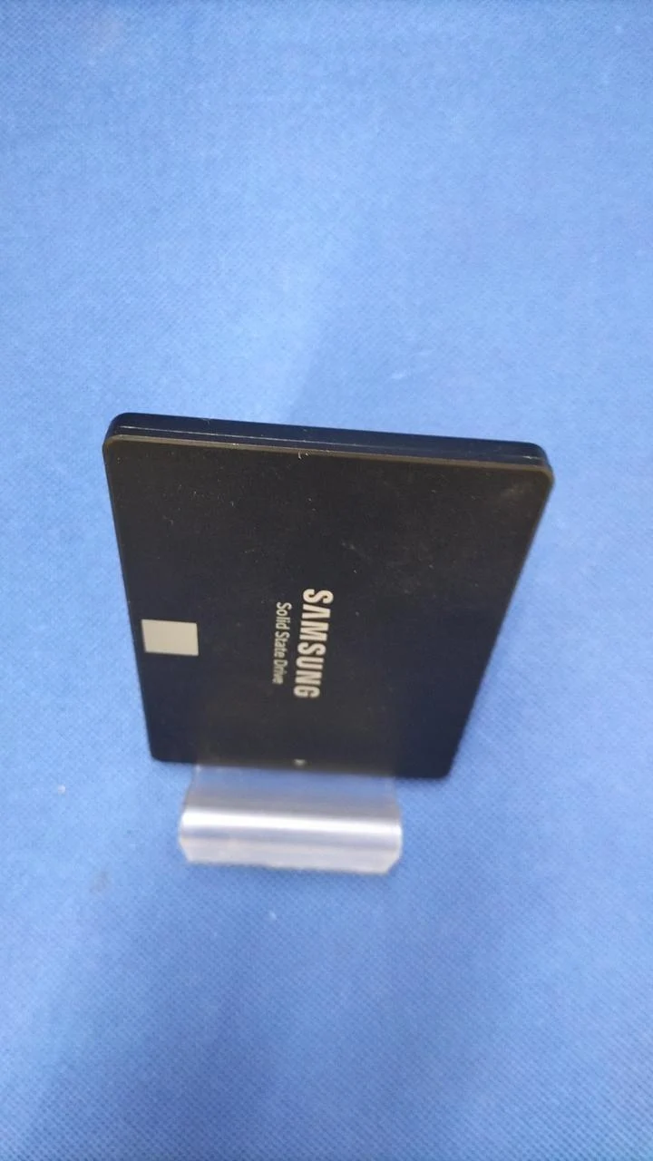 SAMSUNG SSD MZ-76E500