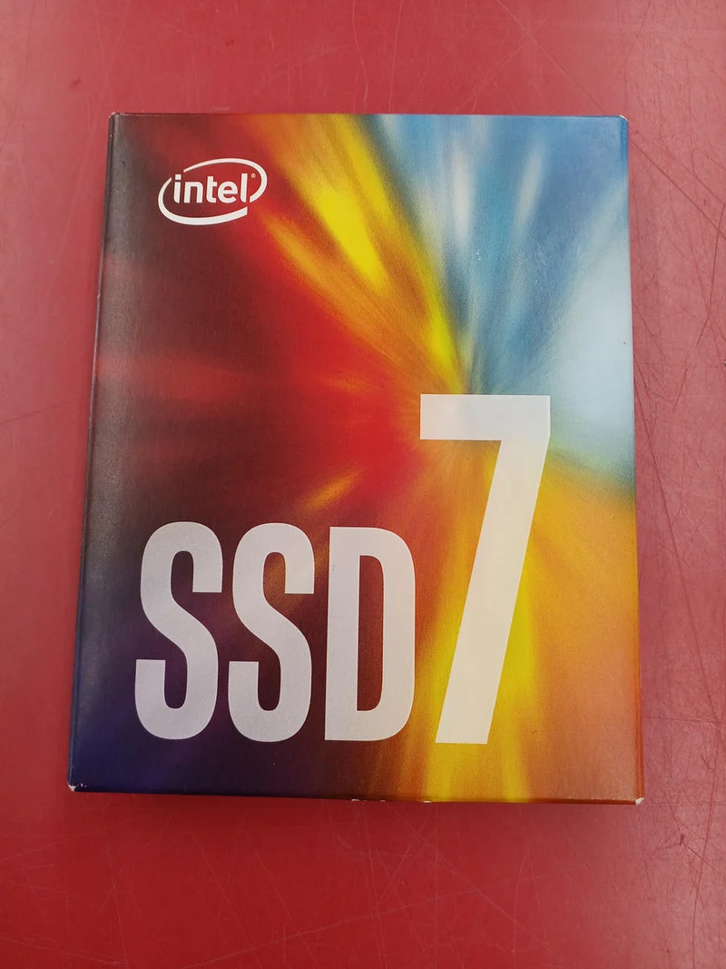 Intel SSD 512 GB SSDPEKKW512G8XT