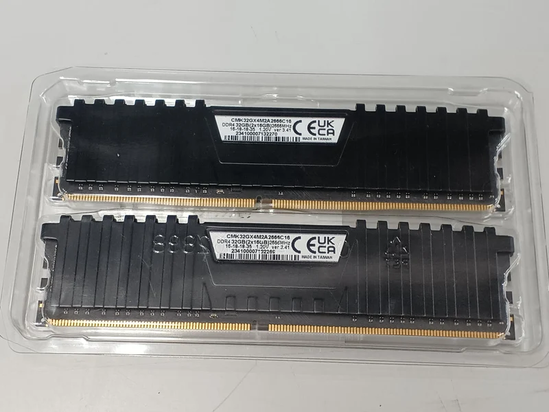 CORSAIR DDR4 Desktop-Speicher DDR4 32GB (16GB×2)