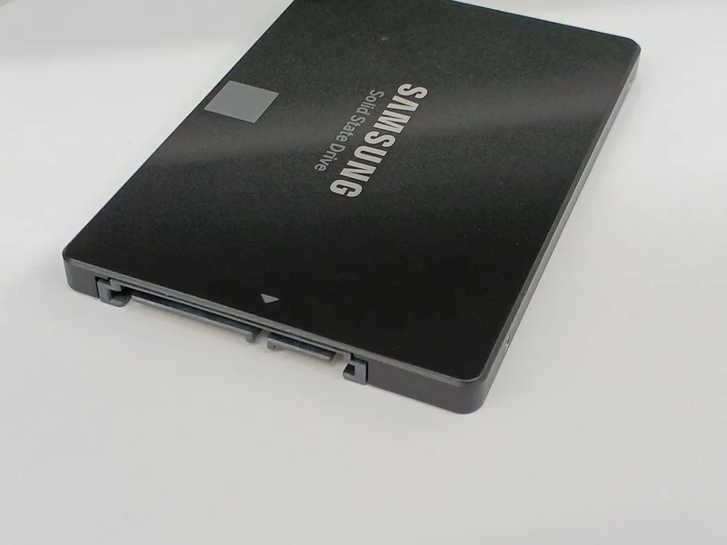 SAMSUNG SSD 1 TB MZ75E1T0BIT