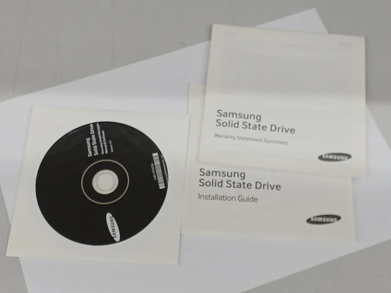 SAMSUNG SSD 1 TB MZ75E1T0BIT