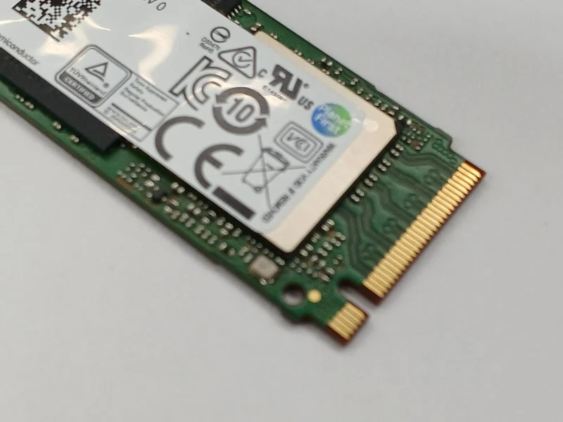 SAMSUNG NVME M.2 SSD 256GB MZVLB256HAHQ-00007