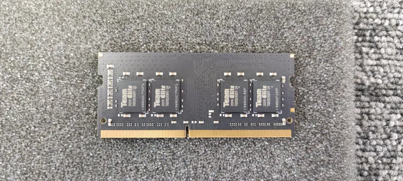 TEAM DDR4-Speicher TED48G2133C15-SBK