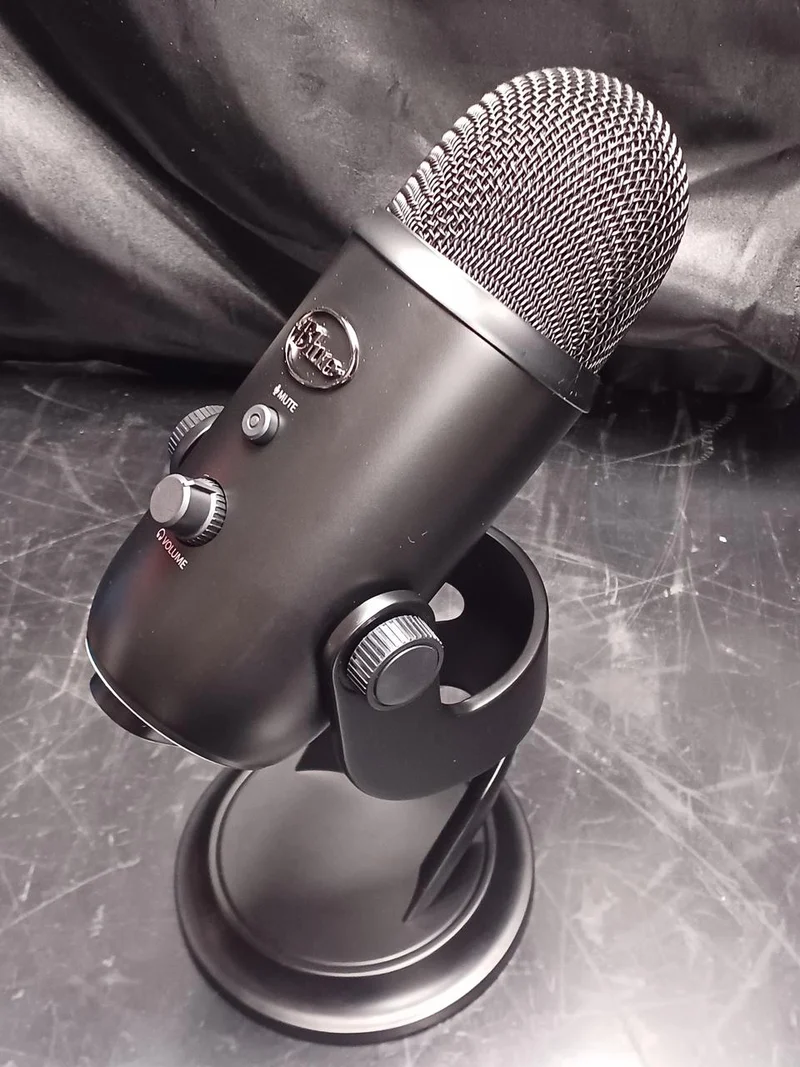 BLAUES USB-Mikrofon YETI/BM400
