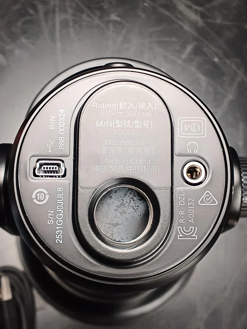 BLAUES USB-Mikrofon YETI/BM400
