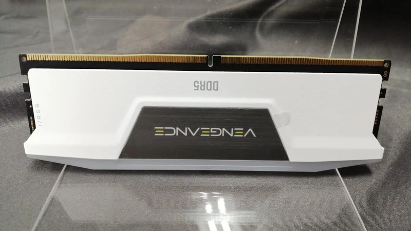 CORSAIR DDR5-Speicher CMH32GX5M2B<400C36W