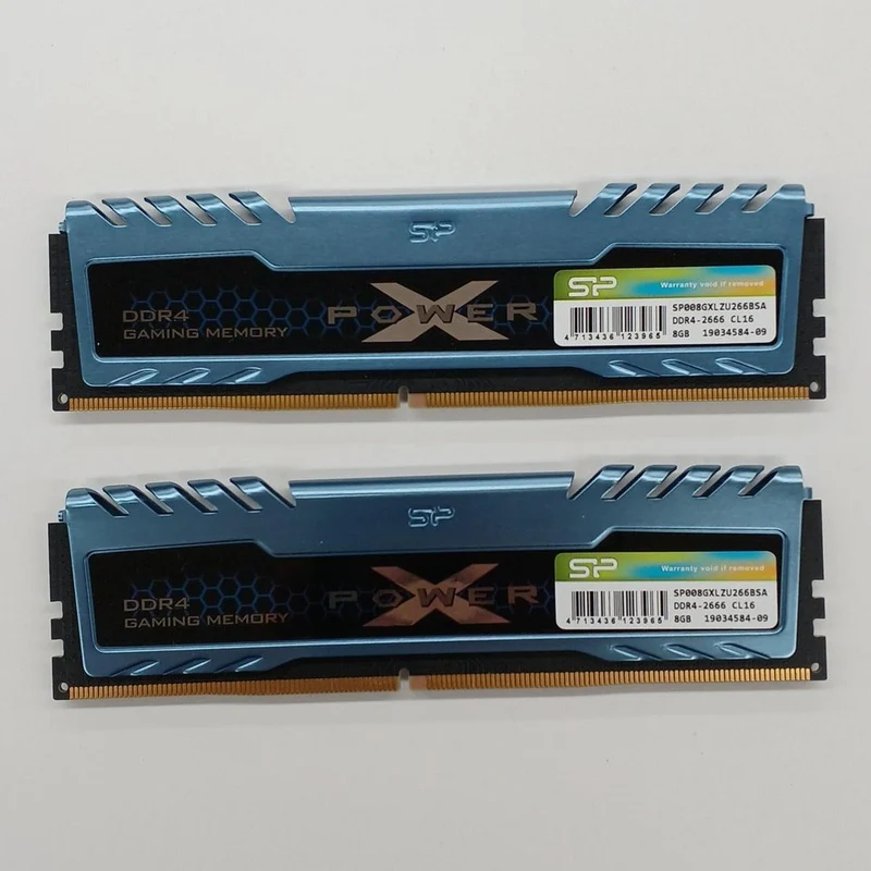 SILICON POWER Zwei Desktop-Speichersticks SP008GXLZU266BSA