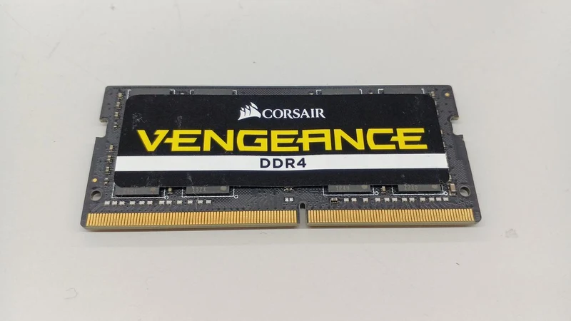 CORSAIR Arbeitsspeicher für Notebooks CMSX16GX4M1A2666C18