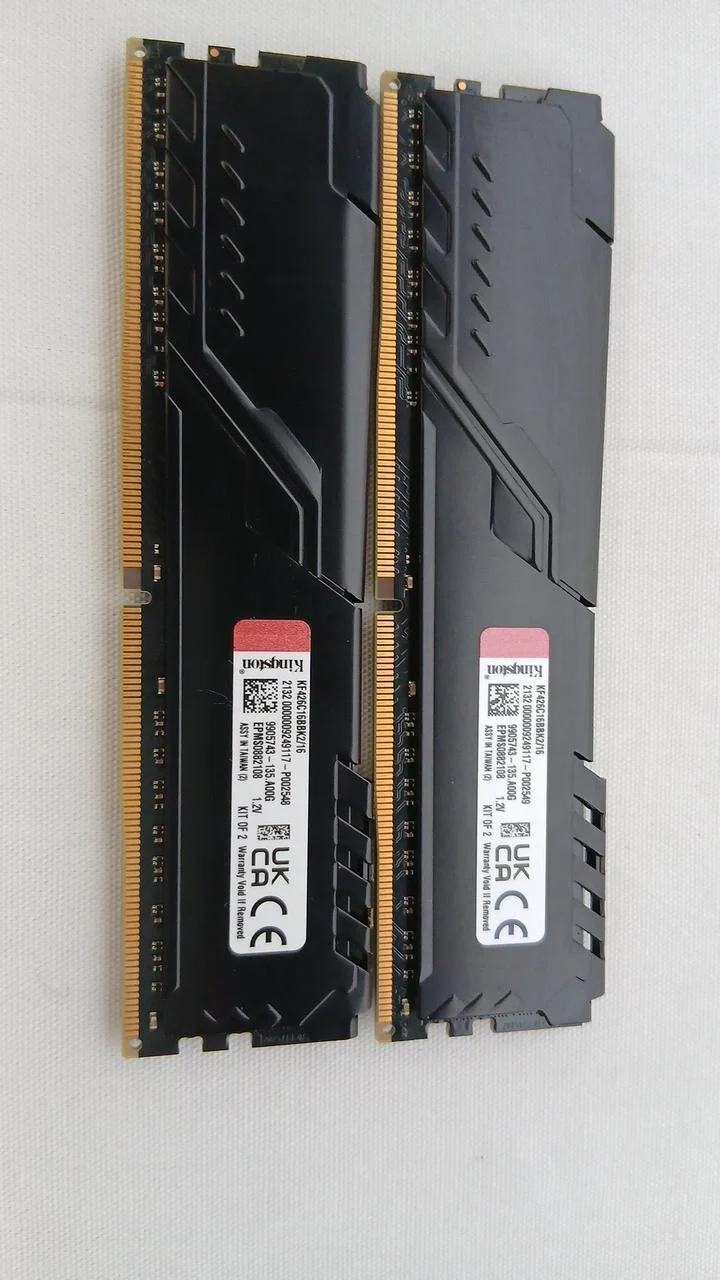 KINGSTON Speicher KF426C16BBK2/16