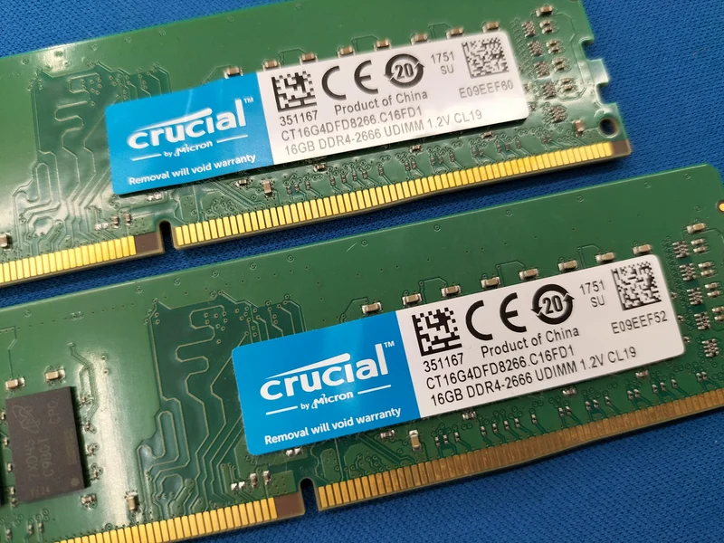 CRUCIAL PC-Speicher CT2K16G4DFD8266
