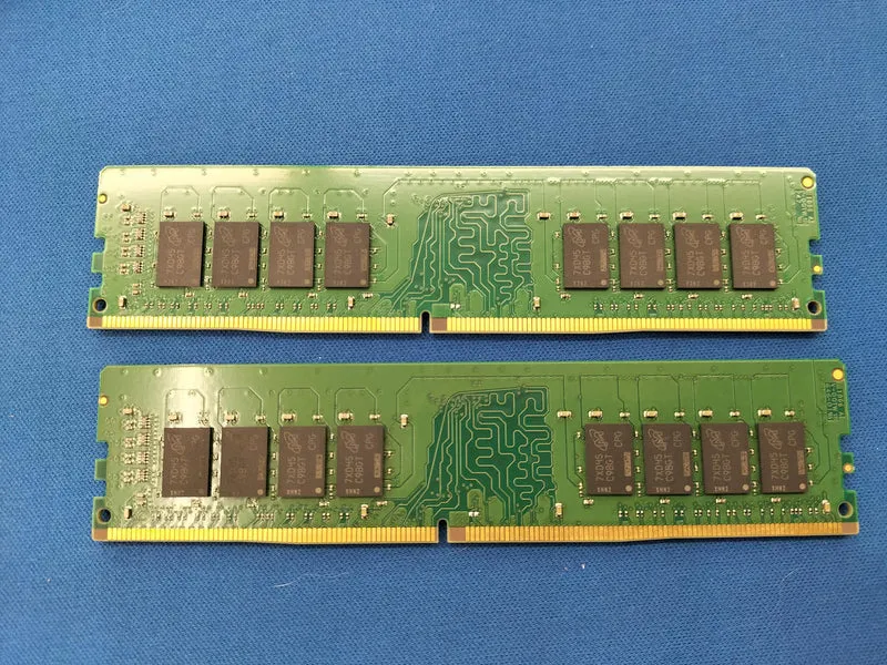 CRUCIAL PC-Speicher CT2K16G4DFD8266