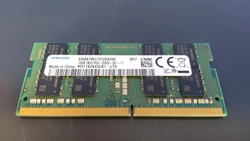 SAMSUNG Arbeitsspeicher für Notebooks M471A2K43CB1