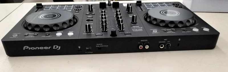 PIONEER DJ-Controller DDJ-FLX4