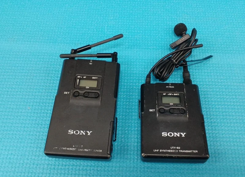 SONY Drahtloses Mikrofonsystem UTX-B2 / URX-P2