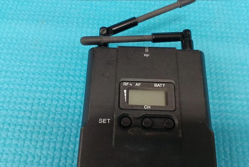 SONY Drahtloses Mikrofonsystem UTX-B2 / URX-P2