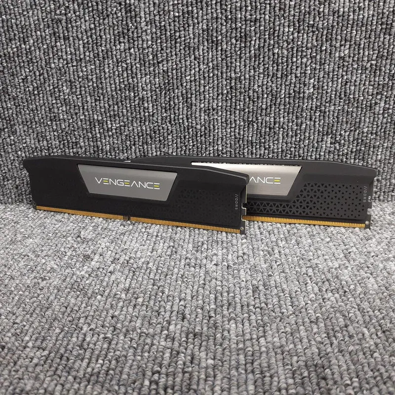 CORSAIR Arbeitsspeicher CMK32GX5M2B5600C36