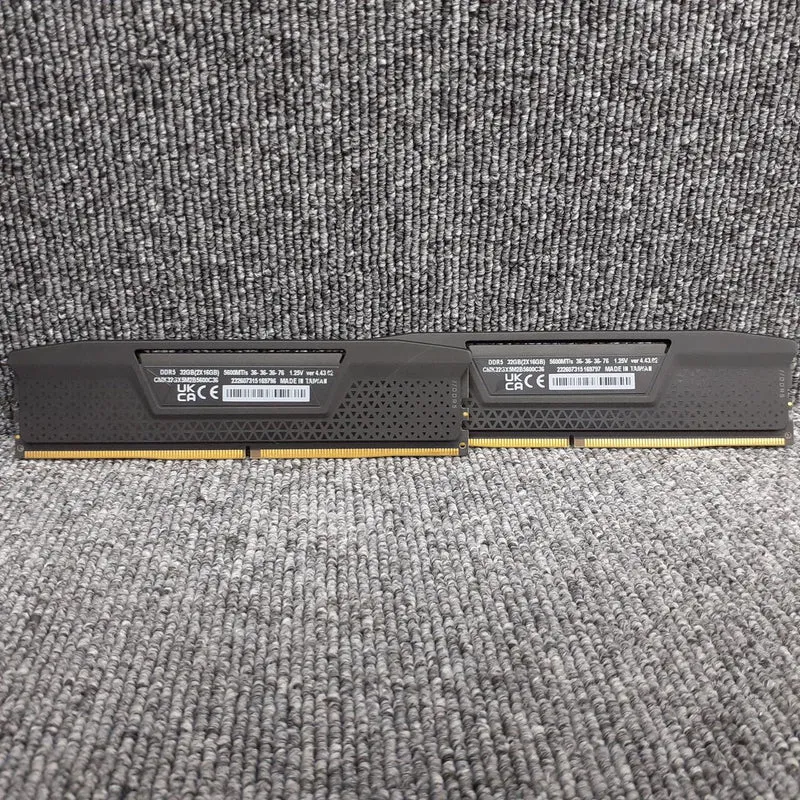 CORSAIR Arbeitsspeicher CMK32GX5M2B5600C36