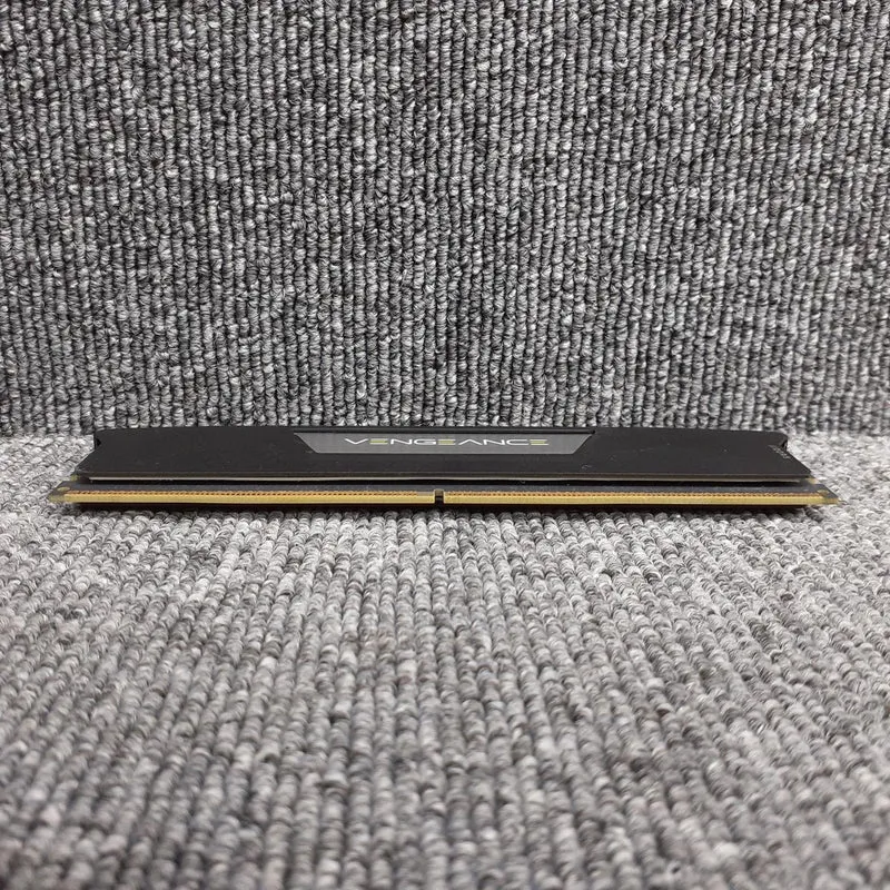 CORSAIR Arbeitsspeicher CMK32GX5M2B5600C36