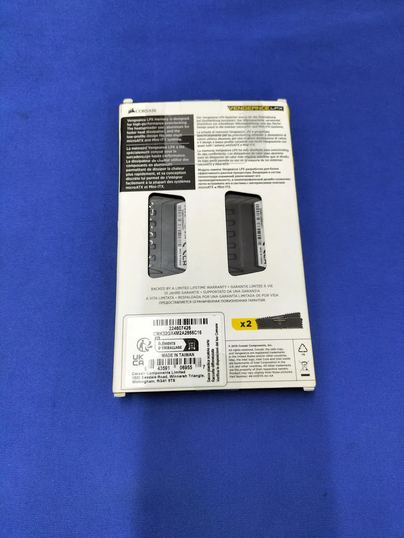 CORSAIR Speicher CMK32GX4M2A2666C16