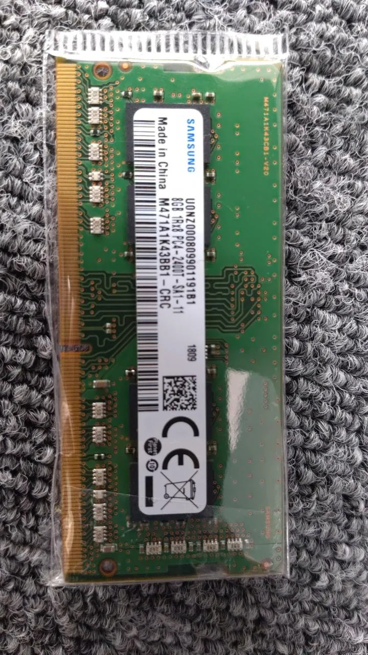 SAMSUNG Laptop-Speicher 8 GB 1RX8 PC4-2400T-SA1-11