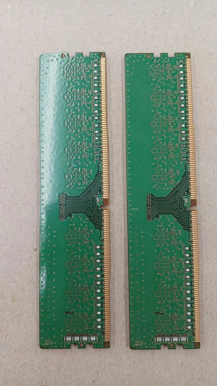 SAMSUNG 16 GB (2 x 8 GB) DDR4-2133 M378A1K43BB1-CPB