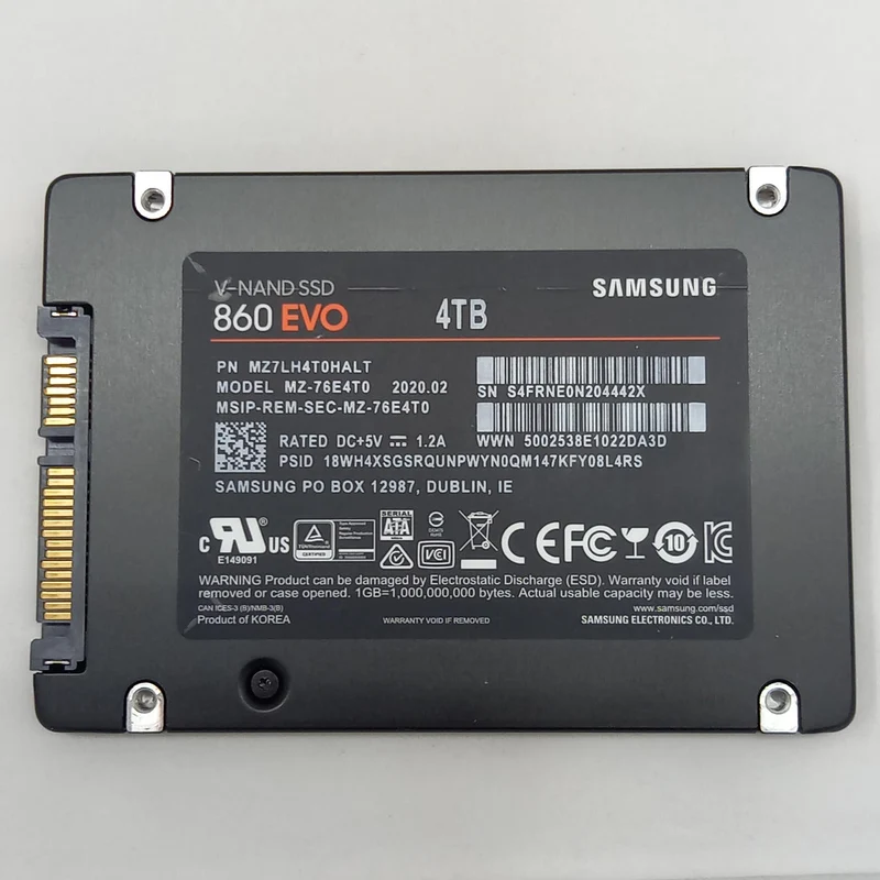 SAMSUNG SSD 4 TB MZ-76E4T0