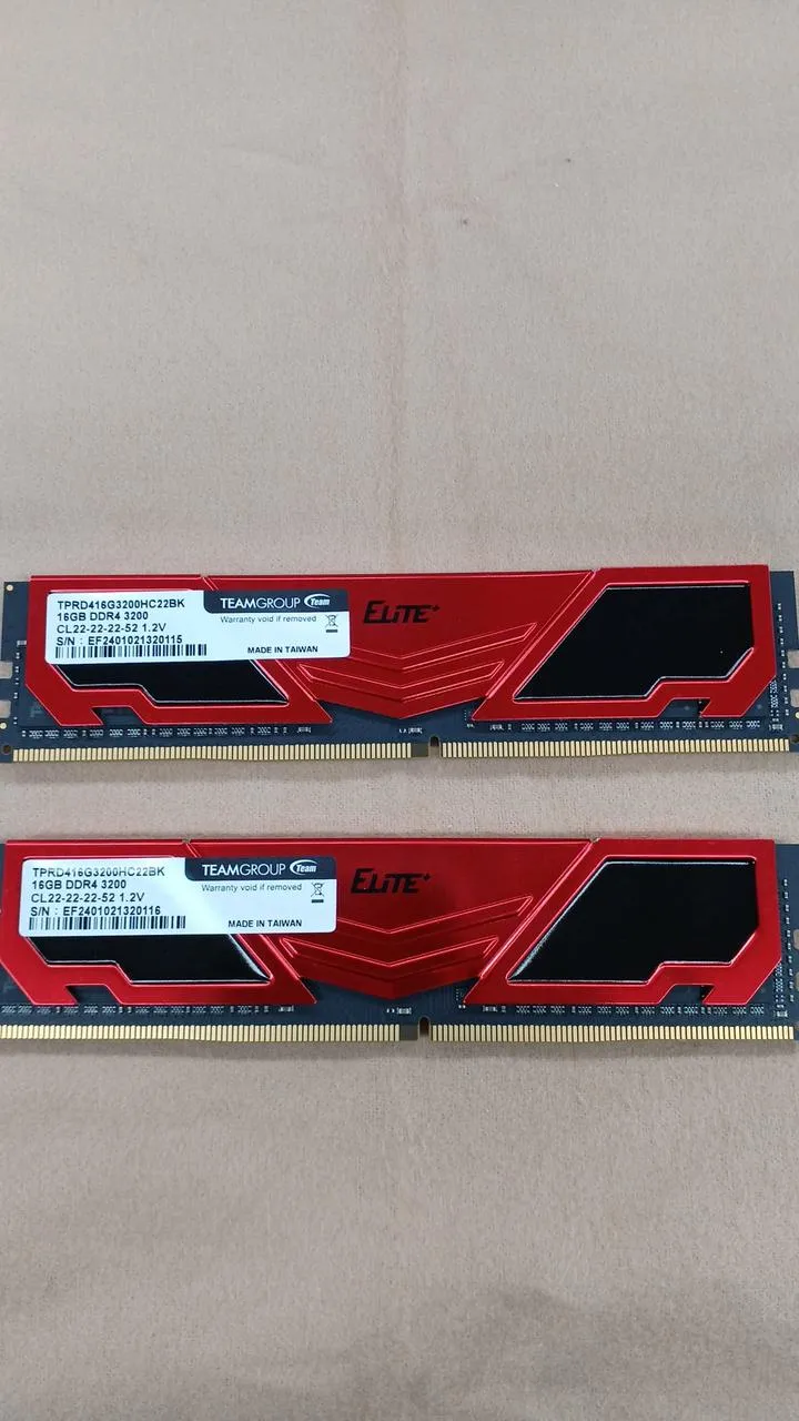 TEAMGROUP DDR4-Speicher TPRD416G3200HC22BK