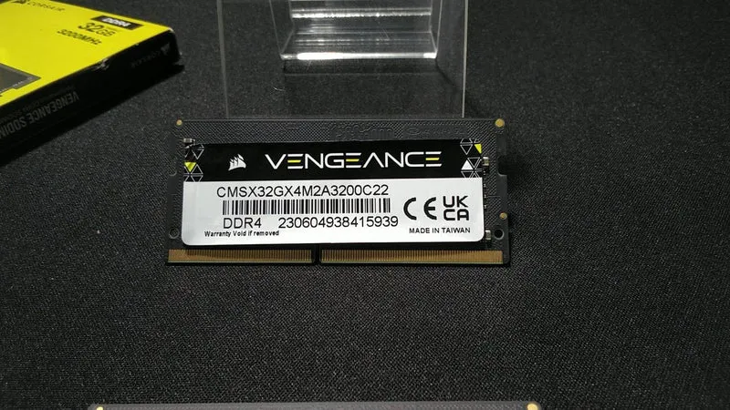 CORSAIR PC4 Speicher CHSX32GX4M2A