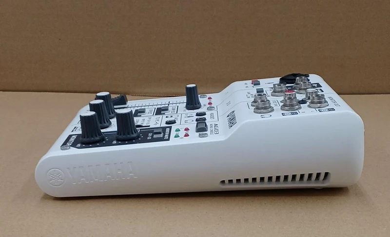 YAMAHA Audio-Interface AG03