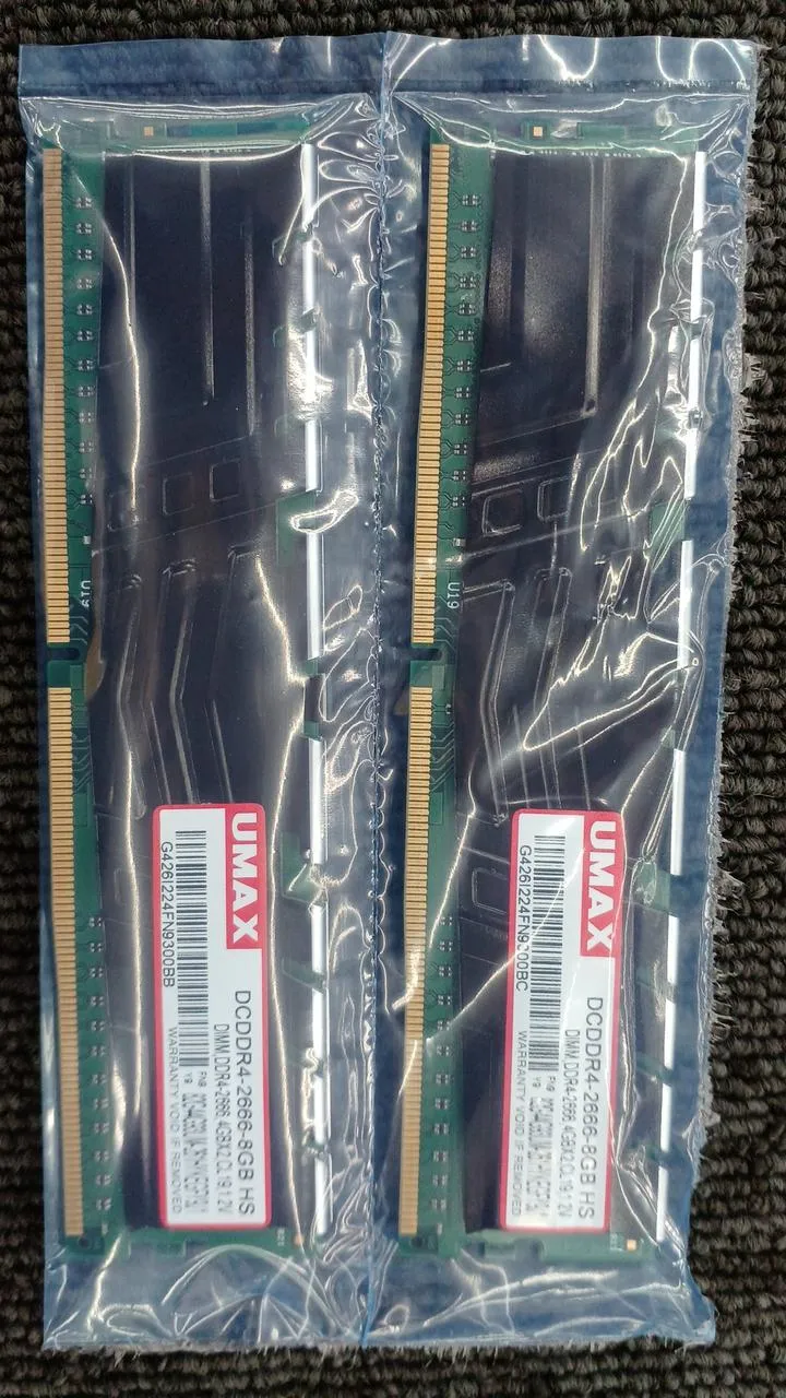 UMAX DDR4 Desktop-Speicher DCDDR4-2666-8GB HS