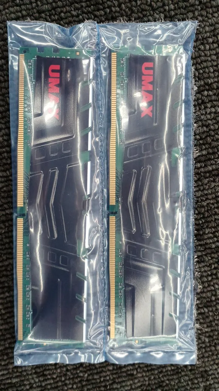 UMAX DDR4 Desktop-Speicher DCDDR4-2666-8GB HS