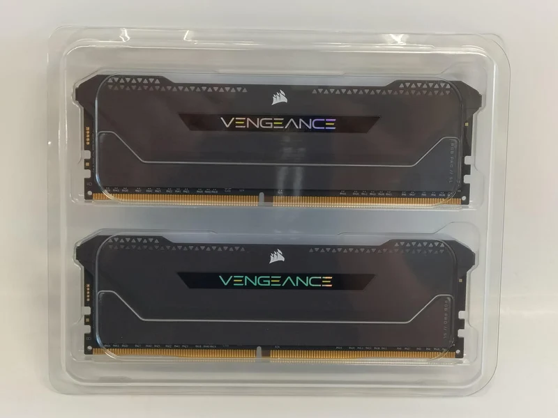 CORSAIR VENGEANCE RGB PRO SL 32GB CMH32GX4M4D3600C18