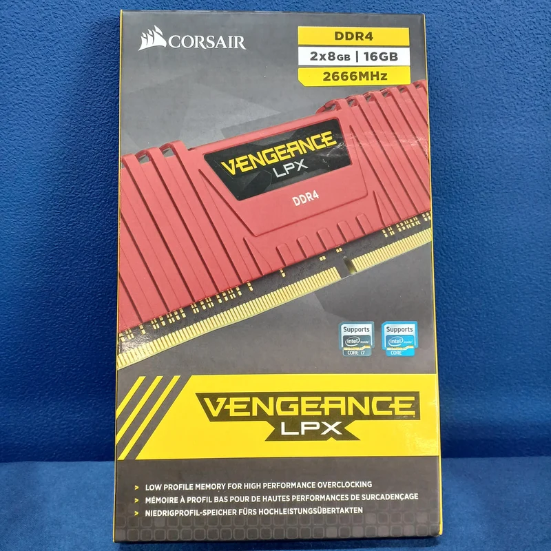 CORSAIR Speicher CMK16GX4M2A2666C16R