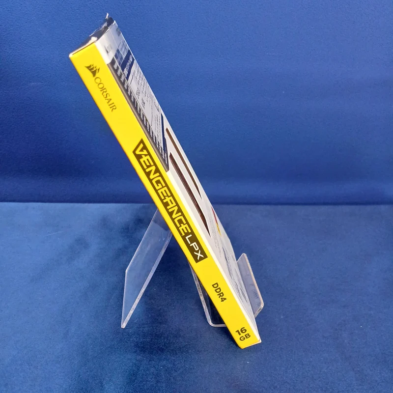 CORSAIR Speicher CMK16GX4M2A2666C16R