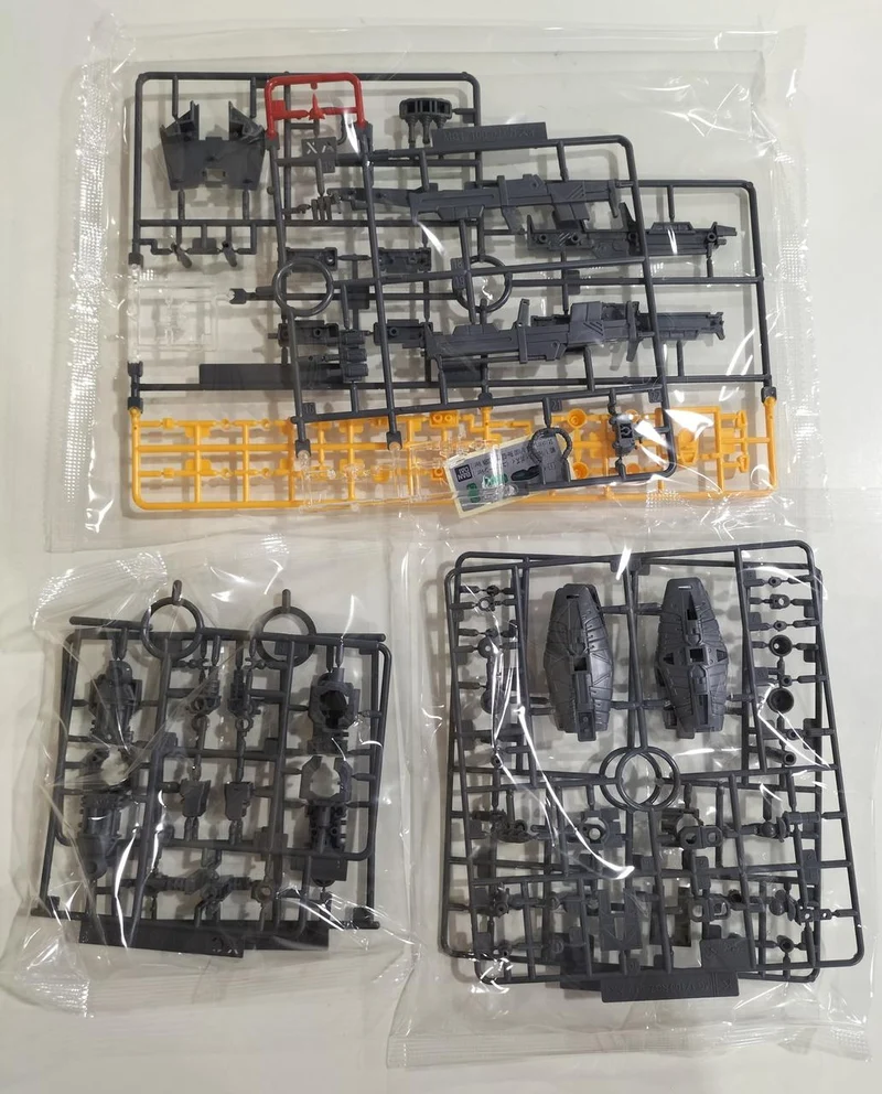Bandai Mobile Suit Gundam: Char's Counterattack 1/100 MG RGZ-91 Re-Gazi (Char's Counterattack VE)