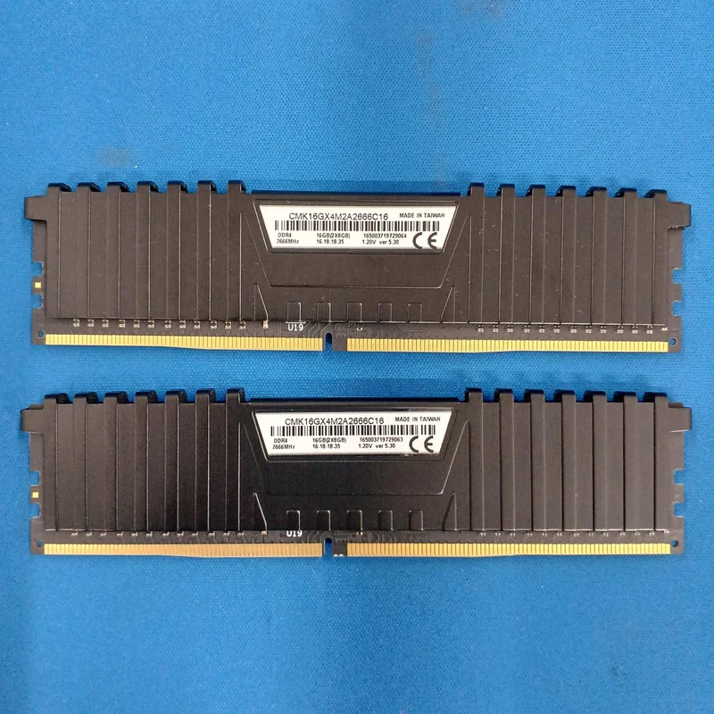 CORSAIR Memory: 8GB×2/CMK16GX4M2A2666C16 CMK16GX4M2A2666C16