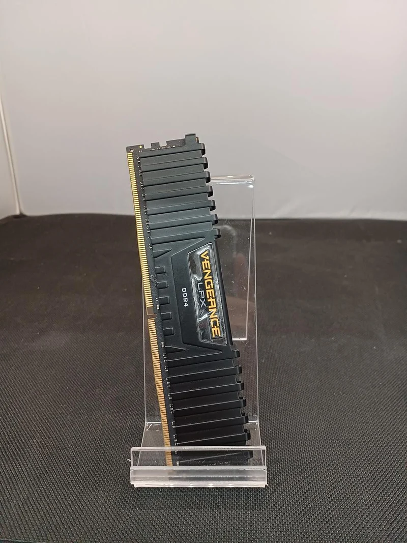 [SCHROTT] CORSAIR [DRAM-Fehler] DDR4-Speicher 16 GB CMK32GX4M2E3200C16