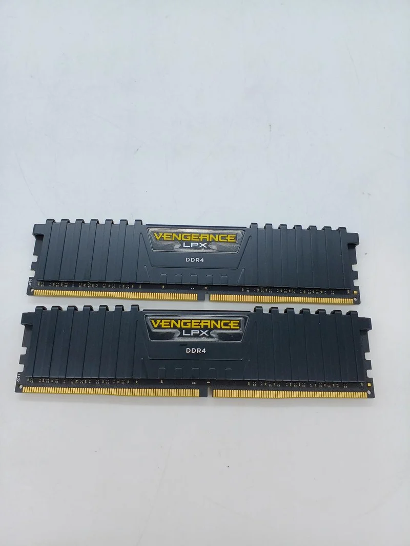 CORSAIR Speicher CMK16GX4M2A2133C13