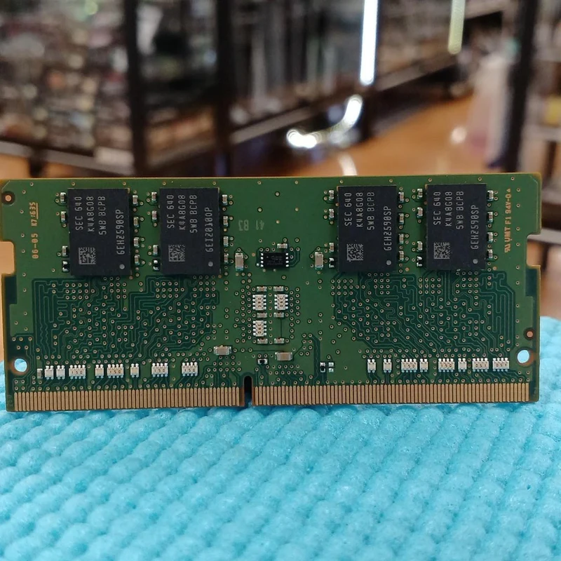 SAMSUNG Arbeitsspeicher für Notebooks: K1F400064116FBDB6C