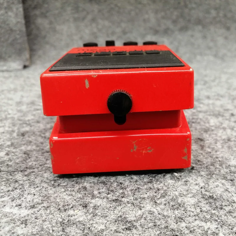BOSS Effektpedal MD-2