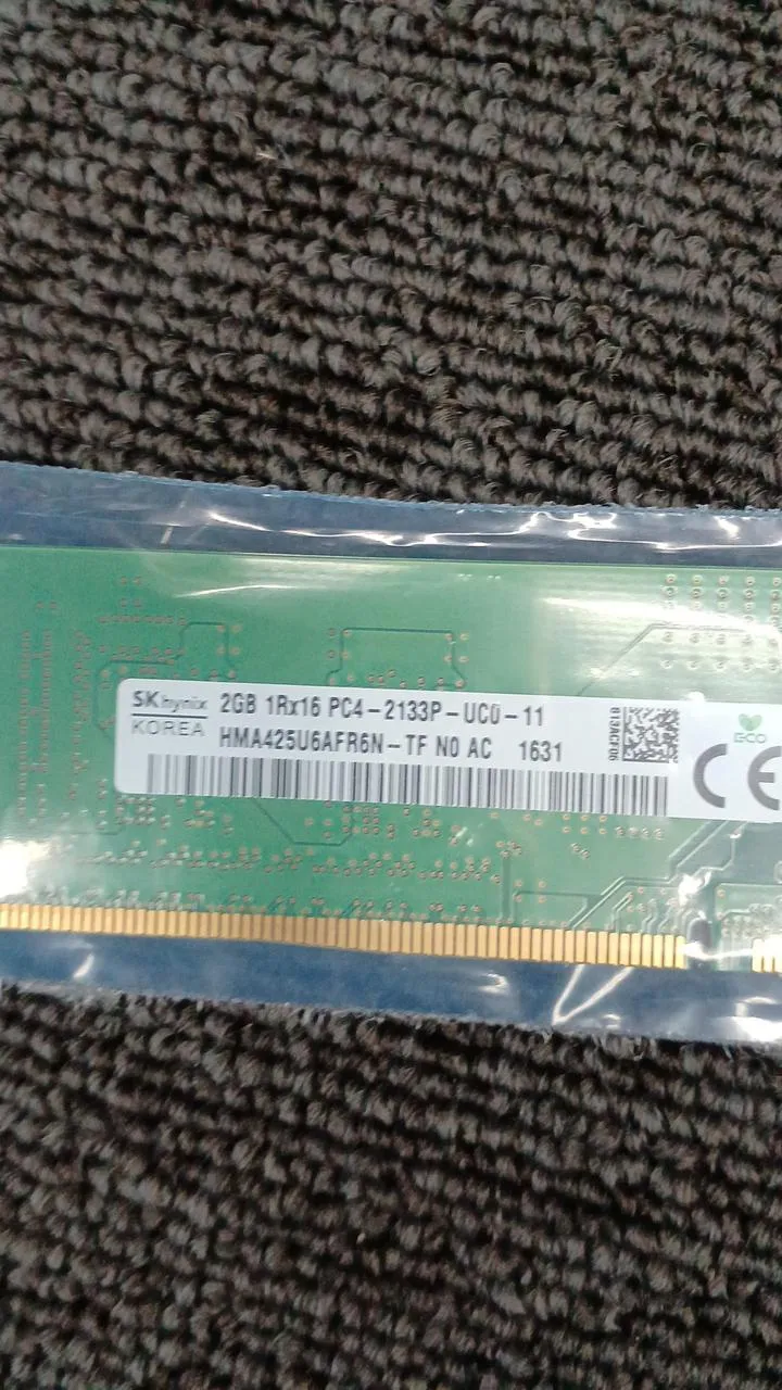 SK HINIX DDR4 Desktop-Speicher HMA425U6AFR6N-TF