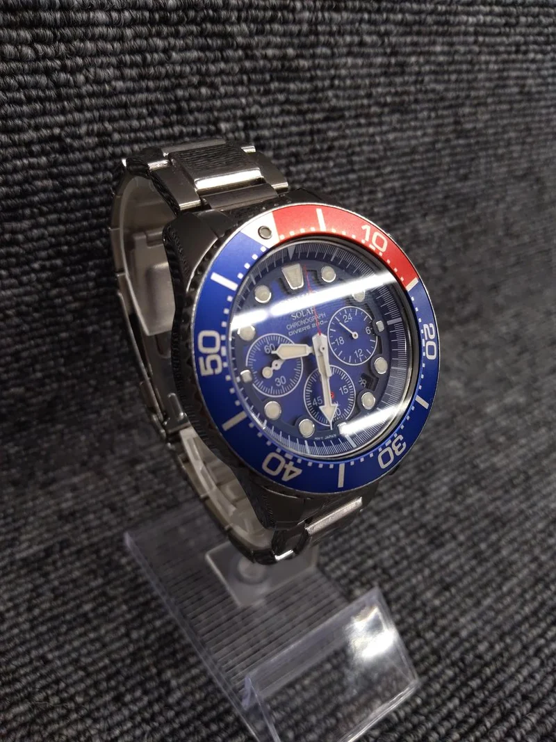 SEIKO Armbanduhr V175-0AD0