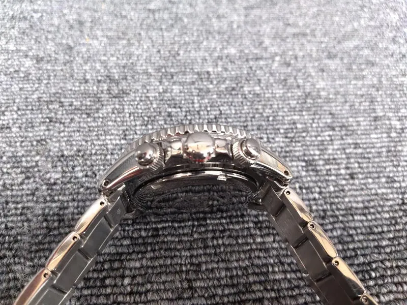SEIKO Armbanduhr V175-0AD0