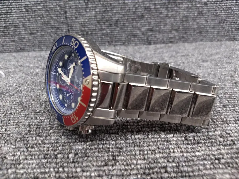 SEIKO Armbanduhr V175-0AD0