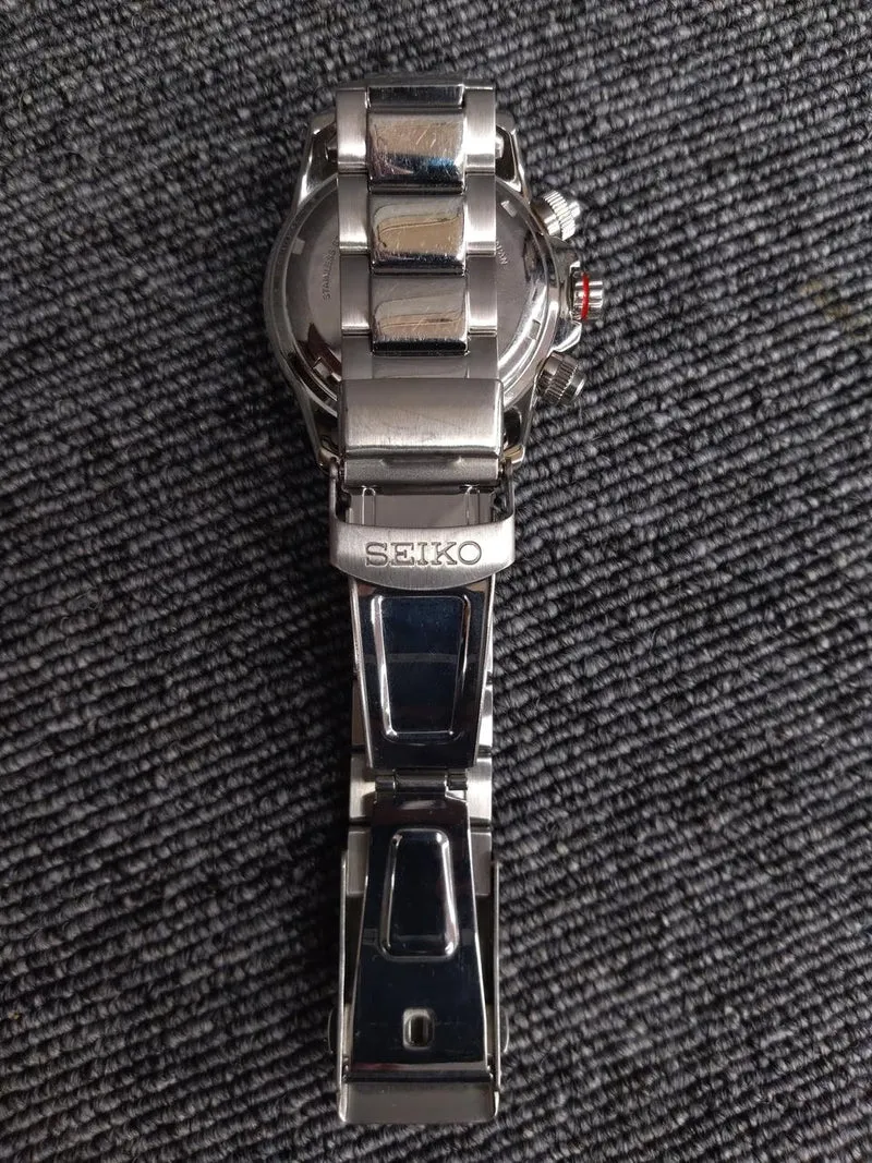 SEIKO Armbanduhr V175-0AD0